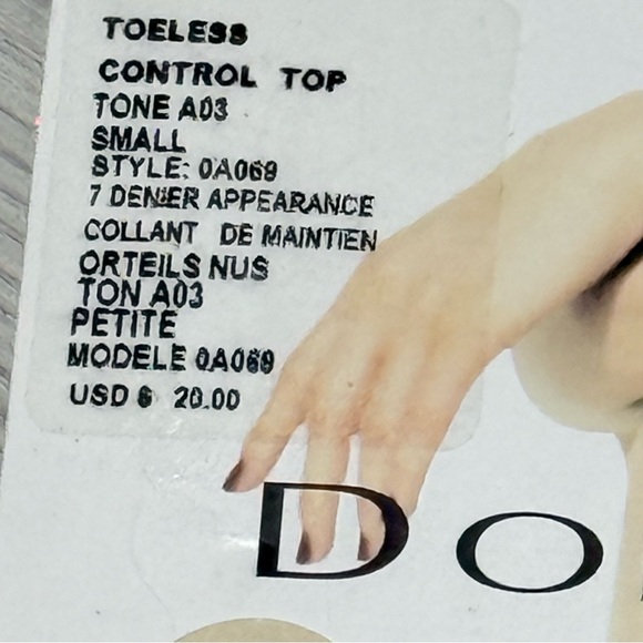 Donna Karan Hosiery - Nude - Picture 6 of 10